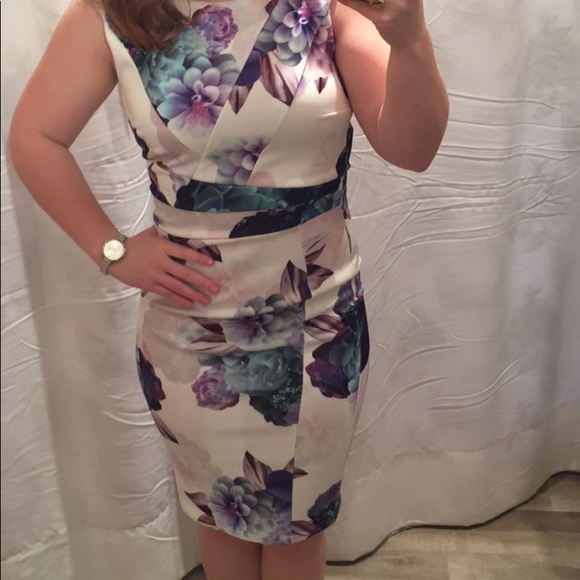 💕Beautiful floral dress size 6 - Picture 4 of 4